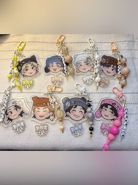 Stray Kids Handmade Acrylic Keychain Set